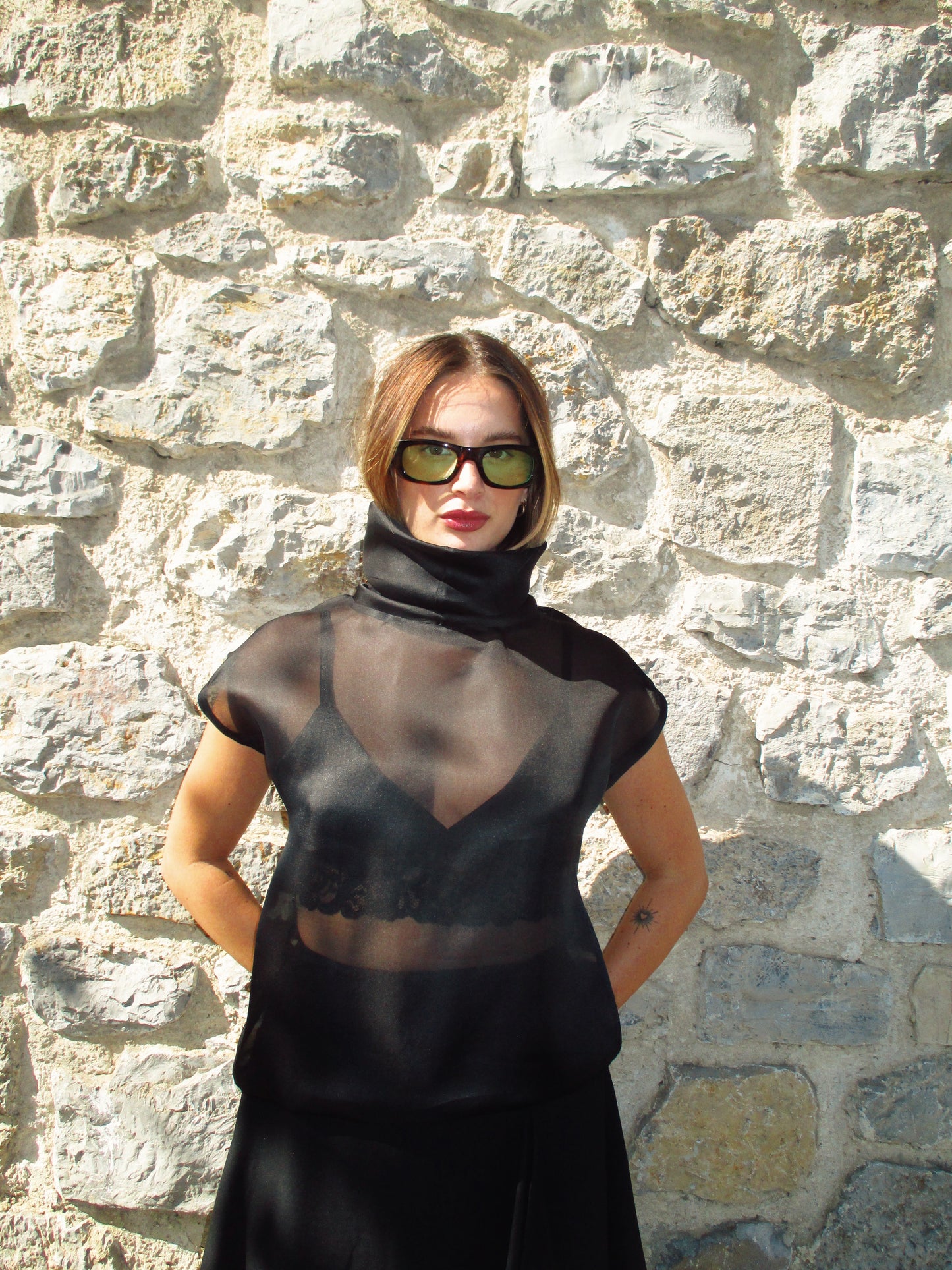 LUNA ORGANZA TOP IN NERO