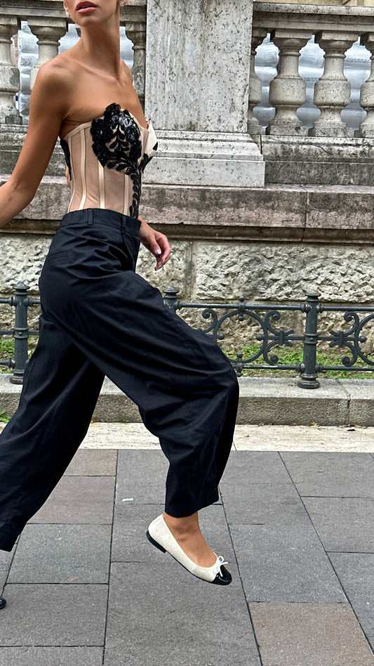 mooncut pants